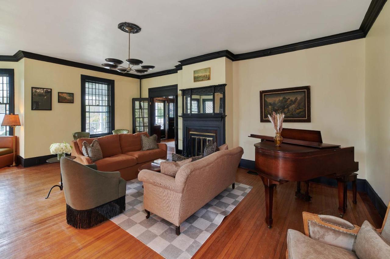 ホテル The Constance By The Lenox Collection エクステリア 写真