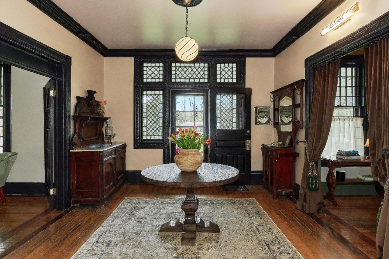 ホテル The Constance By The Lenox Collection エクステリア 写真
