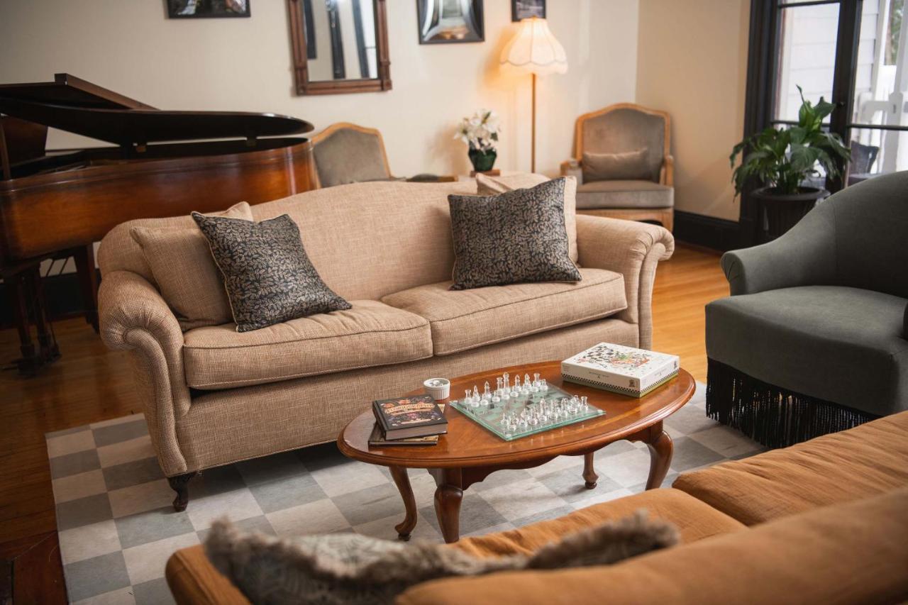 ホテル The Constance By The Lenox Collection エクステリア 写真